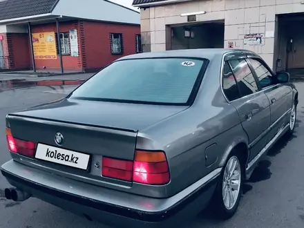 BMW M5 1989 года за 1 700 000 тг. в Жанатас