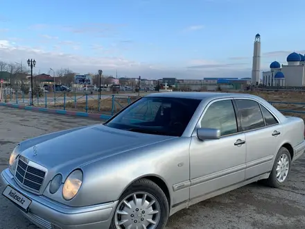 Mercedes-Benz E 280 1996 года за 3 500 000 тг. в Жанаозен – фото 10