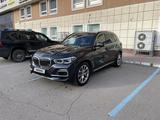 BMW X5 2019 года за 38 000 000 тг. в Астана – фото 2