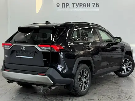 Toyota RAV4 Prestige+ 2022 года за 15 900 000 тг. в Астана – фото 19