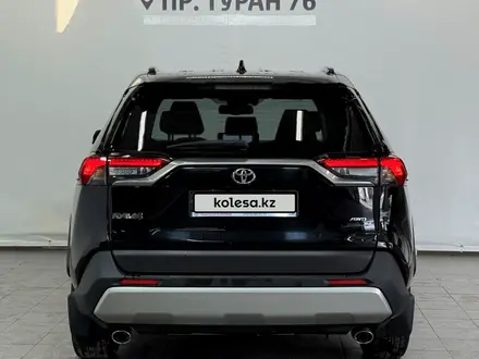 Toyota RAV4 Prestige+ 2022 года за 15 900 000 тг. в Астана – фото 4