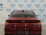 Hyundai Elantra 2021 годаfor11 500 000 тг. в Талдыкорган – фото 3
