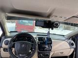 Renault Logan 2015 года за 4 200 000 тг. в Уральск – фото 2