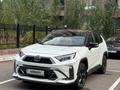 Toyota RAV4 2021 года за 16 300 000 тг. в Кокшетау