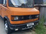Mercedes-Benz 609D