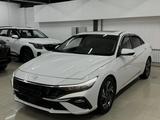 Hyundai Elantra 2023 года за 8 490 000 тг. в Астана – фото 2