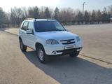 Chevrolet Niva 2016 года за 3 700 000 тг. в Державинск