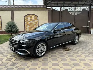 Mercedes-Benz E-Class, 2022