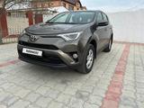 Toyota RAV4 2015 года за 10 500 000 тг. в Актау – фото 2