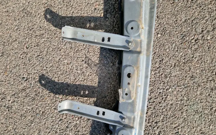 Усилитель бампера на Mitsubishi Outlander 2014г за 50 000 тг. в Алматы