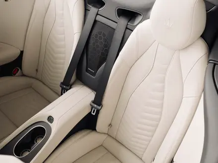 Maserati GranCabrio Folgore 2024 года за 125 000 000 тг. в Алматы – фото 14