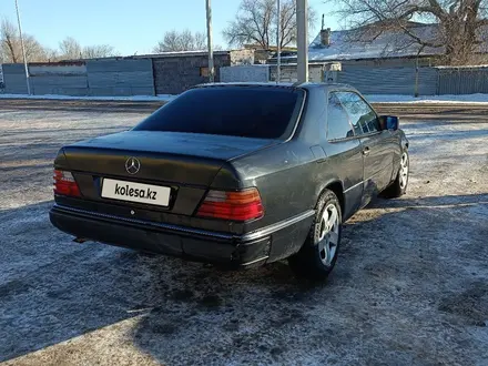 Mercedes-Benz E 200 1990 года за 1 200 000 тг. в Караганда – фото 2