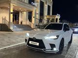 Lexus RX 500h 2023 года за 40 300 000 тг. в Уральск – фото 3