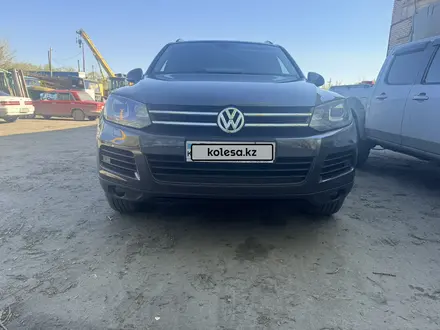 Volkswagen Touareg 2012 года за 12 500 000 тг. в Костанай