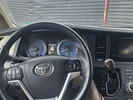 Toyota Sienna 2016 года за 13 500 000 тг. в Алматы – фото 9