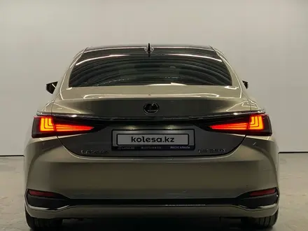 Lexus ES 250 2019 года за 21 000 000 тг. в Алматы – фото 5