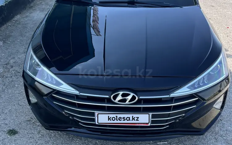 Hyundai Elantra 2018 годаfor5 800 000 тг. в Актау