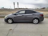 Hyundai Solaris 2012 годаүшін3 800 000 тг. в Атырау – фото 3