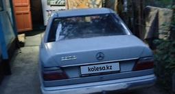 Mercedes-Benz E 230 1988 годаfor900 000 тг. в Алматы