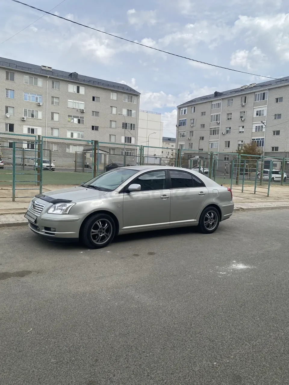 Toyota Avensis, 2005