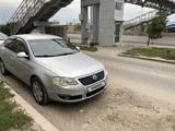 Volkswagen Passat 2006 годаfor3 100 000 тг. в Алматы – фото 5