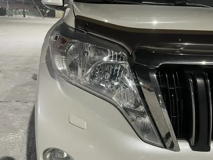 Toyota Land Cruiser Prado 2015 года за 18 950 000 тг. в Алматы – фото 12