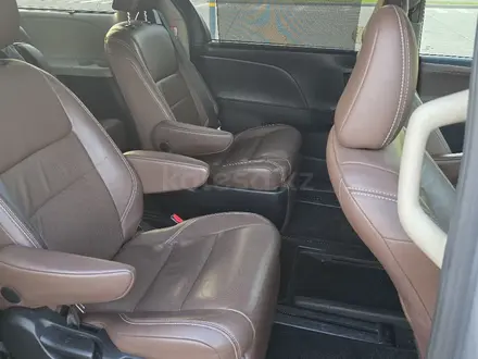 Toyota Sienna 2015 года за 15 000 000 тг. в Кызылорда – фото 11