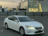 Lexus ES 300h 2013 года за 9 890 000 тг. в Шымкент – фото 3