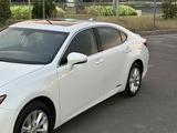 Lexus ES 300h 2013 года за 9 890 000 тг. в Шымкент – фото 5