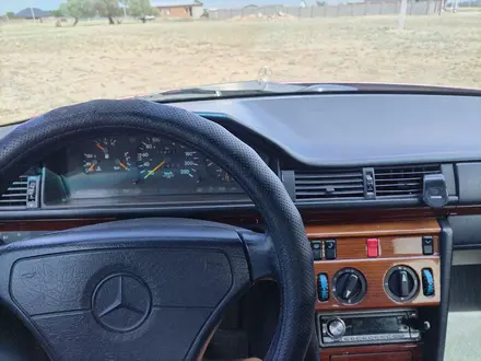 Mercedes-Benz E 300 1995 года за 2 250 000 тг. в Алматы – фото 6