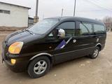 Hyundai Starex 2006 года за 4 500 000 тг. в Шымкент – фото 2