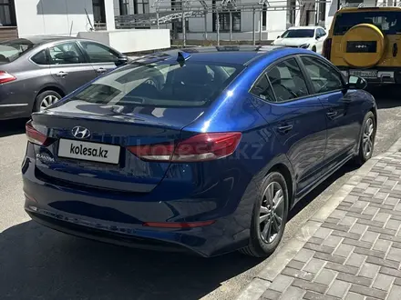 Hyundai Elantra 2018 года за 6 200 000 тг. в Алматы – фото 3