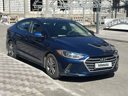 Hyundai Elantra 2018 года за 6 200 000 тг. в Алматы – фото 2