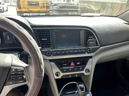 Hyundai Elantra 2018 года за 6 200 000 тг. в Алматы – фото 6
