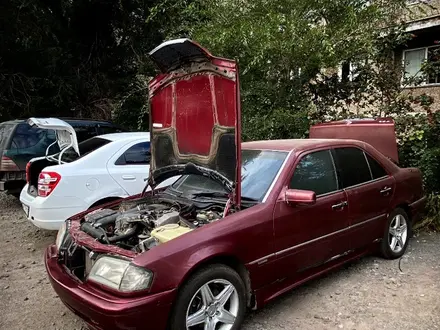 Mercedes-Benz C 180 1993 года за 1 500 000 тг. в Караганда – фото 3