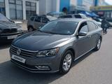 Volkswagen Passat 2019 года за 8 300 000 тг. в Алматы – фото 3