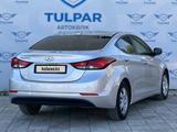 Hyundai Elantra 2015 года за 7 000 000 тг. в Атырау – фото 3