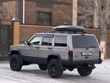 Jeep Cherokee 2001 годаүшін8 700 000 тг. в Актобе – фото 3