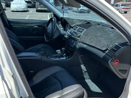 Mercedes-Benz E 320 2002 года за 5 300 000 тг. в Шымкент – фото 9