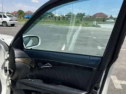 Mercedes-Benz E 320 2002 года за 5 300 000 тг. в Шымкент – фото 10