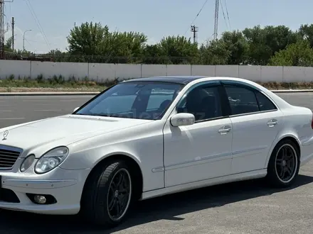 Mercedes-Benz E 320 2002 года за 5 300 000 тг. в Шымкент – фото 3