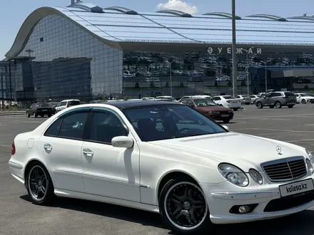Mercedes-Benz E 320 2002 года за 5 300 000 тг. в Шымкент – фото 2
