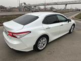 Toyota Camry 2020 года за 17 500 000 тг. в Алматы – фото 3