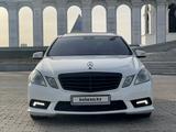 Mercedes-Benz E 300 2011 годаfor10 800 000 тг. в Астана