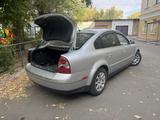 Volkswagen Passat 2002 годаүшін2 250 000 тг. в Караганда – фото 5