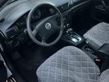 Volkswagen Passat 2002 годаүшін2 250 000 тг. в Караганда – фото 2