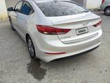 Hyundai Elantra 2017 годаүшін5 200 000 тг. в Актау – фото 2