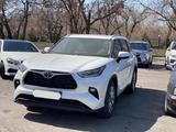 Toyota Highlander 2022 года за 35 500 000 тг. в Алматы