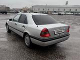 Mercedes-Benz C 180 1996 года за 1 800 000 тг. в Караганда – фото 4