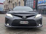 Toyota Camry 2020 года за 9 300 000 тг. в Атырау – фото 3